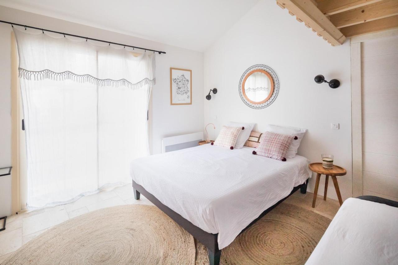 Le 104 Feuvrier Apartment Дол Екстериор снимка
