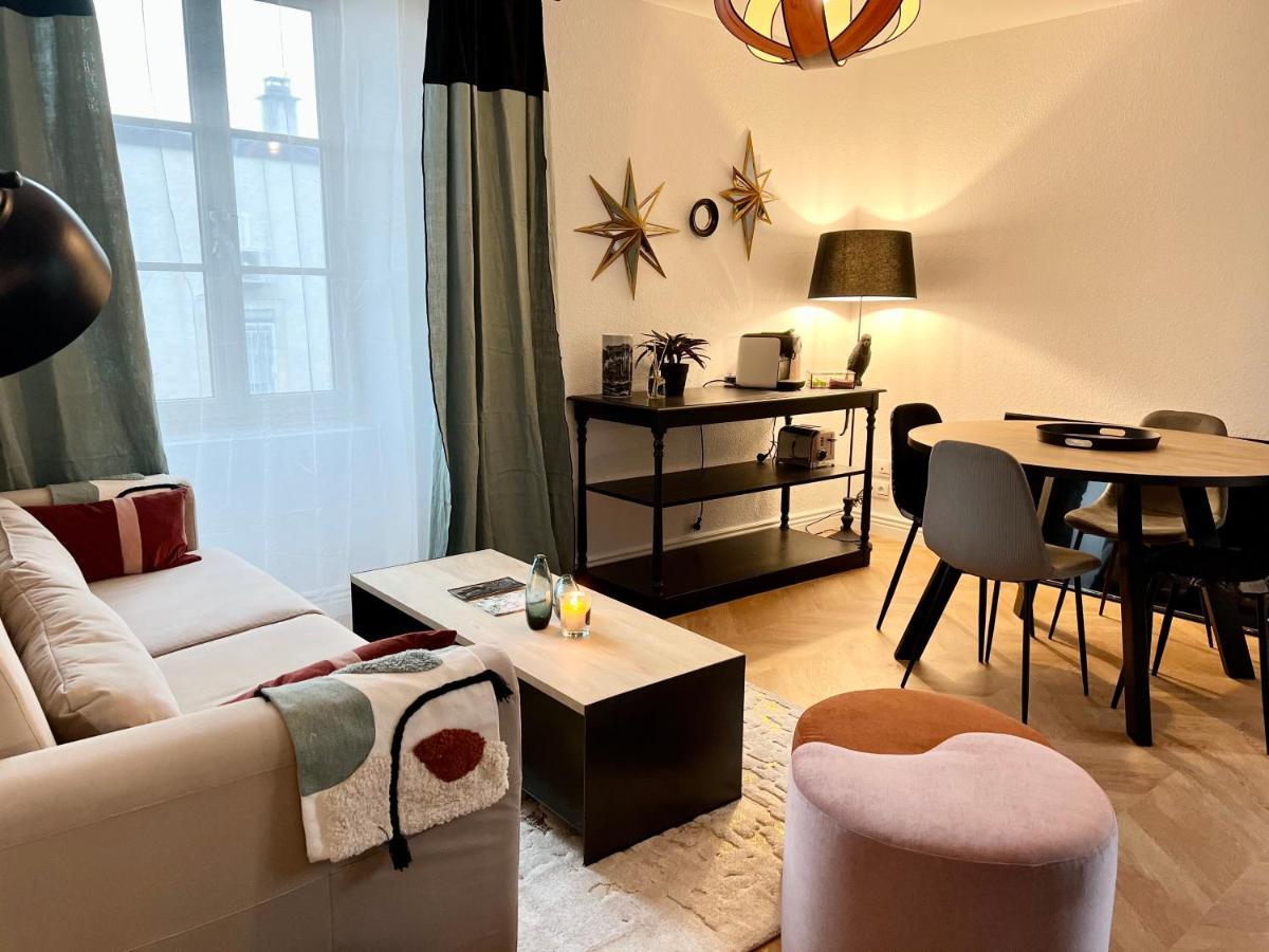 Le 104 Feuvrier Apartment Дол Екстериор снимка